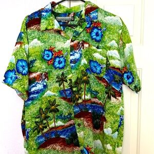 Pineapple 🍍 Connection Hawaiian shirt M